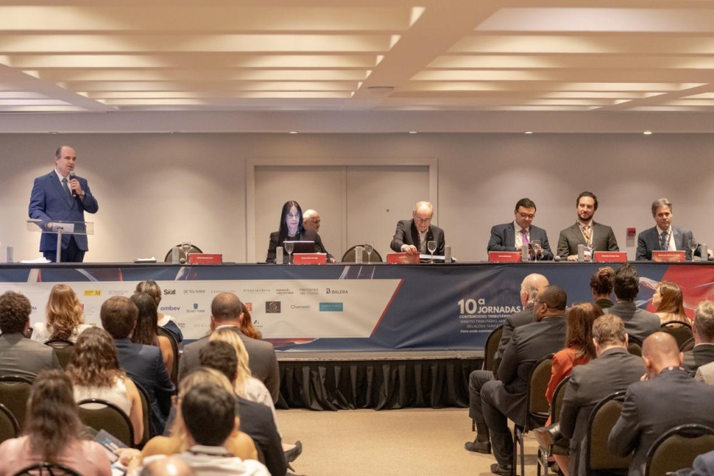 Luigi Nese participa da abertura da 10 Jornada de Debates da ABAT em Sao Paulo-2